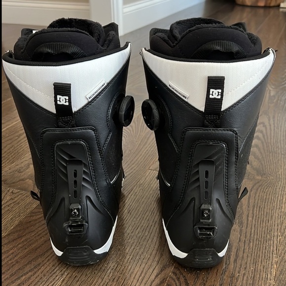 DC Women’s Lotus Step On Snowboard Boots - Picture 4 of 8